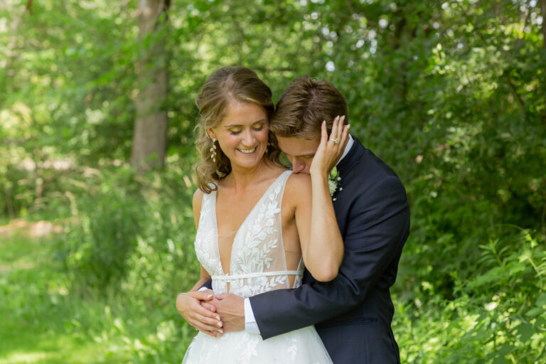 A Heartfelt Celebration: Kyle and Courtney’s Outdoor Wedding in Minnesota